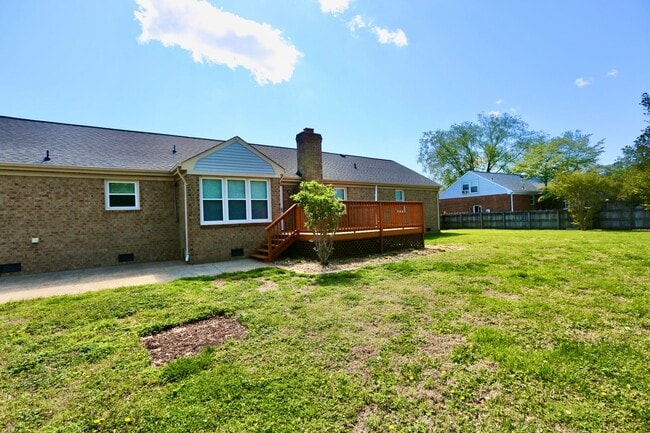 Building Photo - Ranch Home - Red Mill Farm - Available 11-...