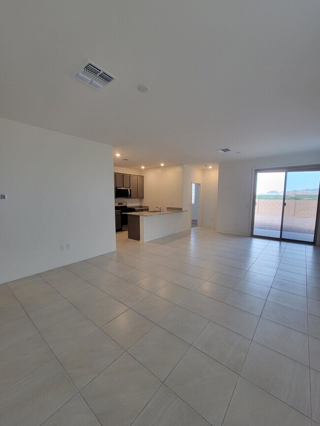 Building Photo - 15257 N Desert Lilac Ln