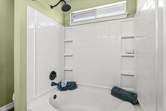 Building Photo - 208 Rock Hound Ln