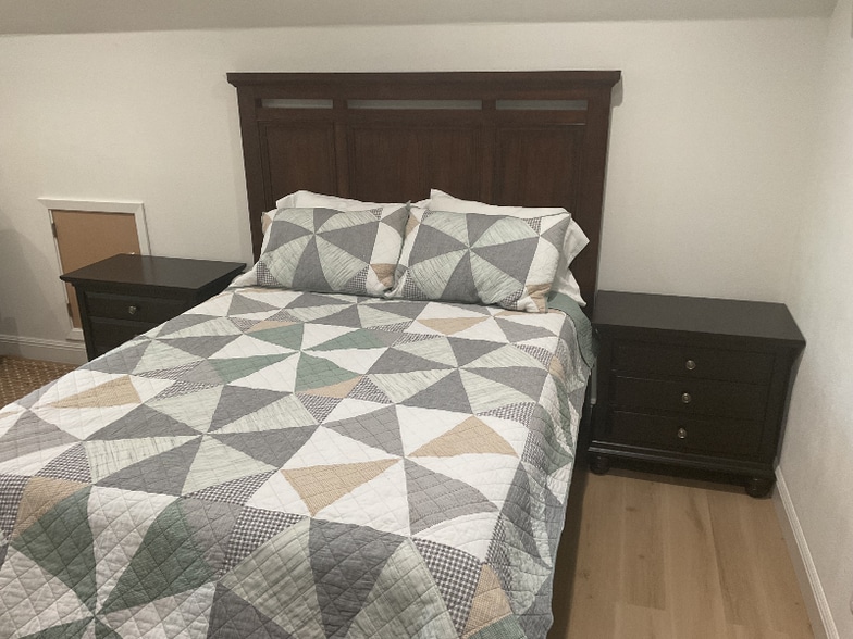 Building Photo - 6696 Mosquito Rd