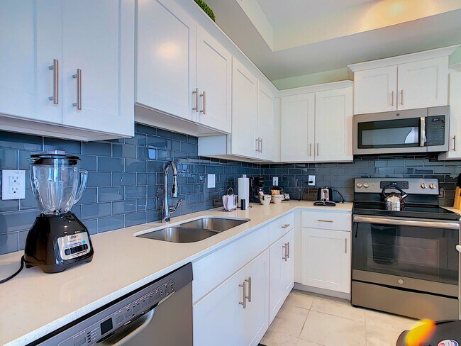 Building Photo - 4784 Clock Tower Dr