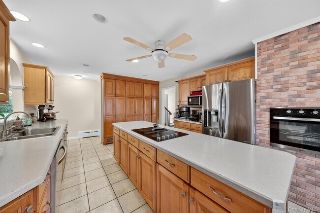 Building Photo - 108 Circle Dr