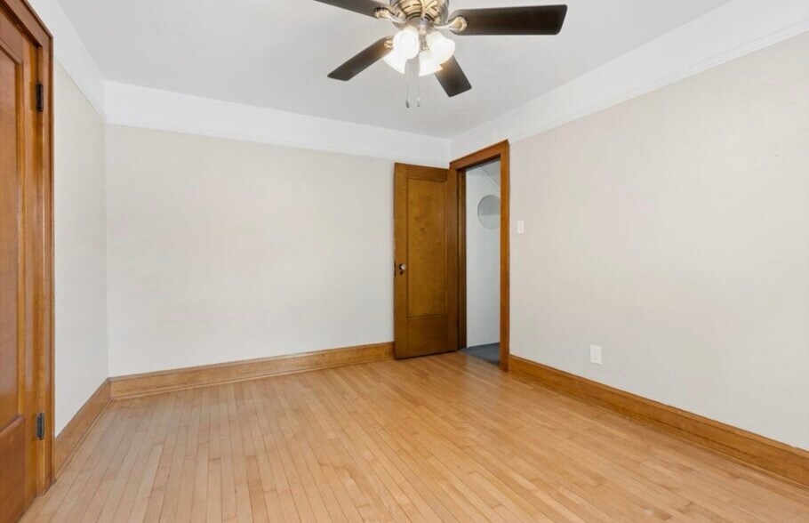 Building Photo - 1612 S 58th St