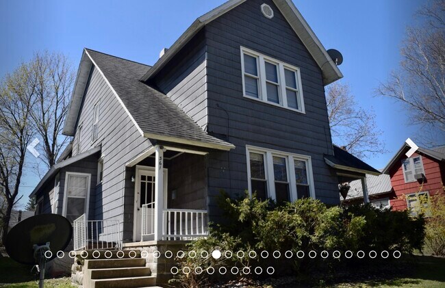 Building Photo - 361 3rd St