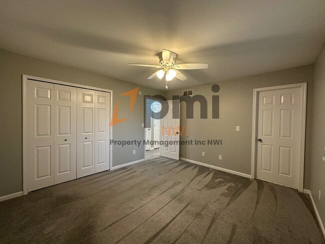 Building Photo - 219 Sandalwood Dr