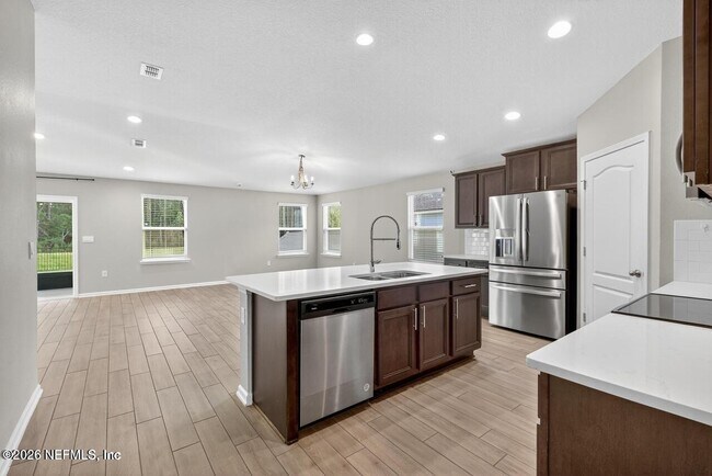 Building Photo - 66108 Edgewater Dr