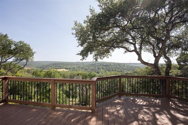 Building Photo - 9920 Spicewood Mesa
