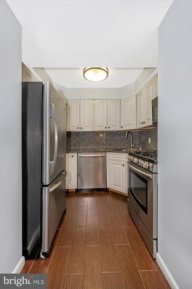 Building Photo - 10316 Rockville Pike
