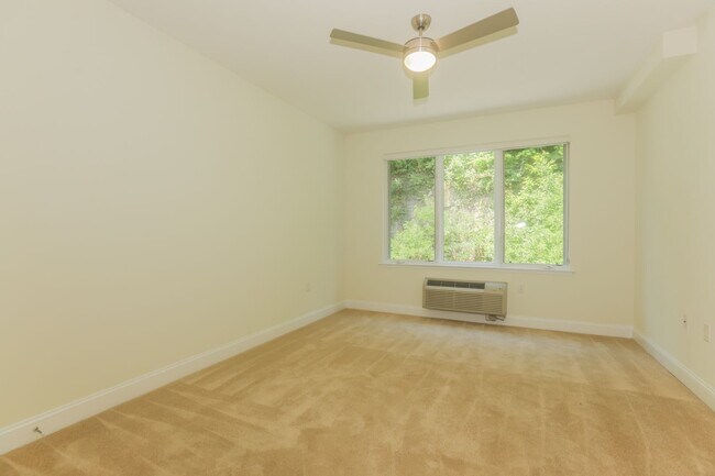 Building Photo - The Infinity Luxury Residences.