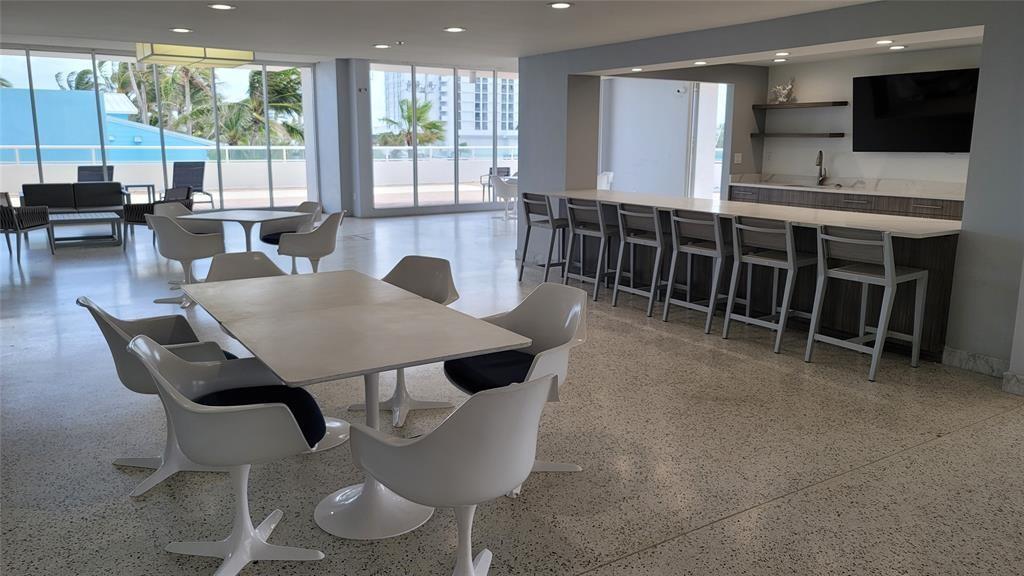 Building Photo - 545 S Fort Lauderdale Beach Blvd