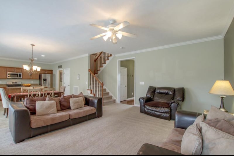 Building Photo - 379 Sarava Ln