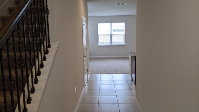 Building Photo - Stunning 2 Story 4-Bedroom Home In Serenoa Community – Clermont, FL