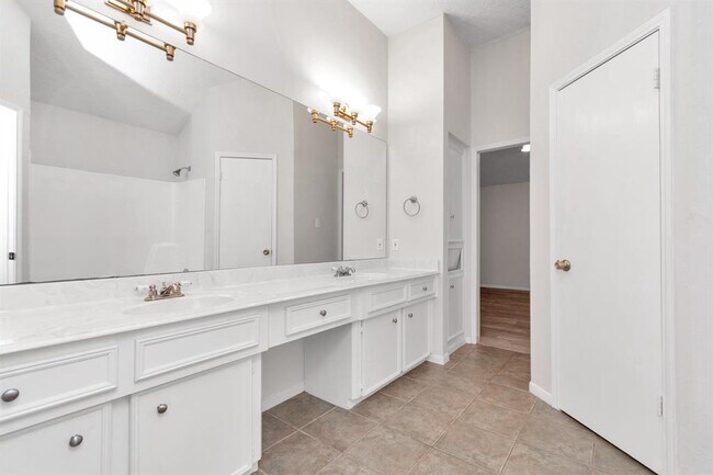 Building Photo - 1102 Comstock Springs Dr