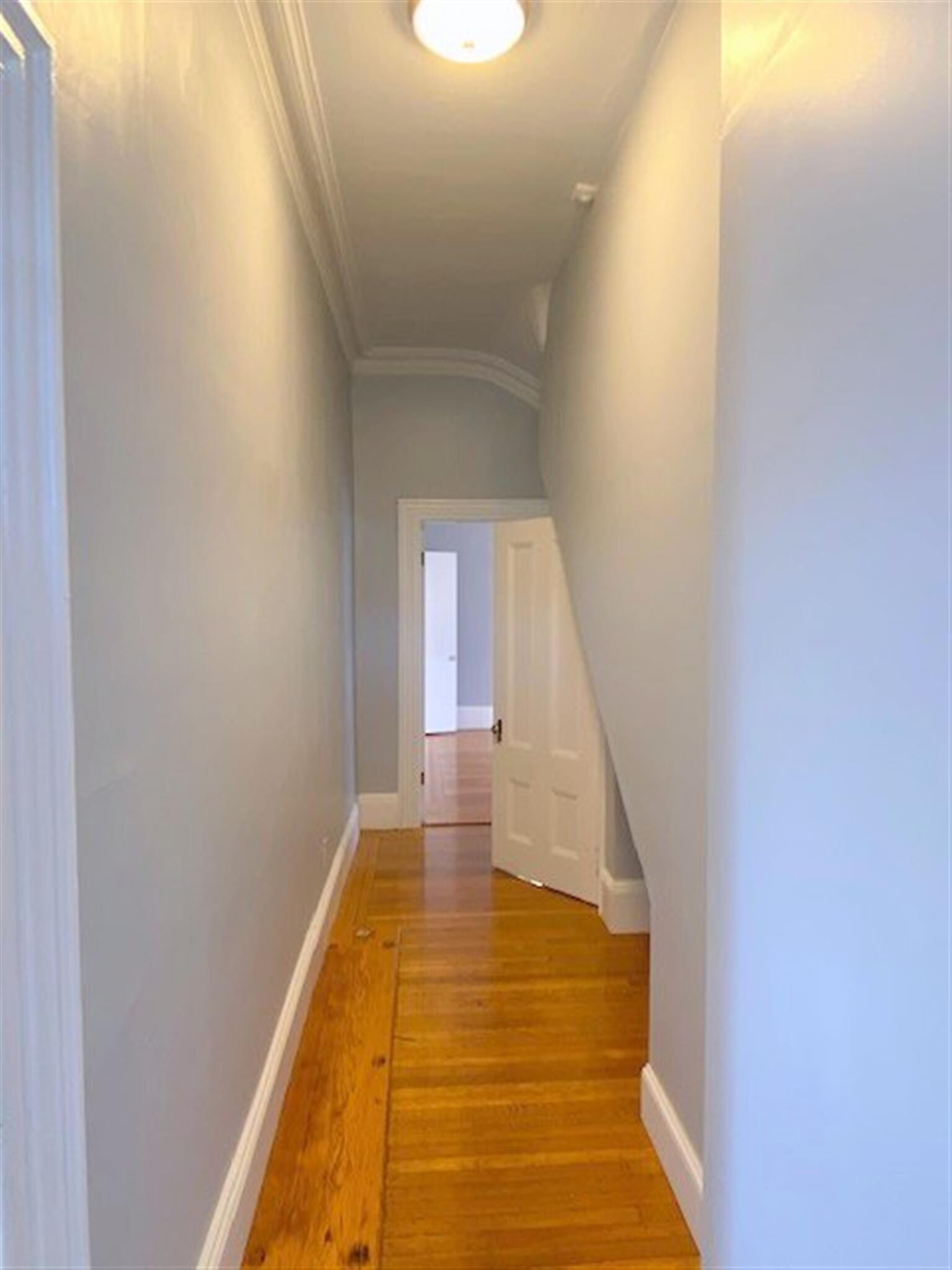 Building Photo - 58 Vinal Ave