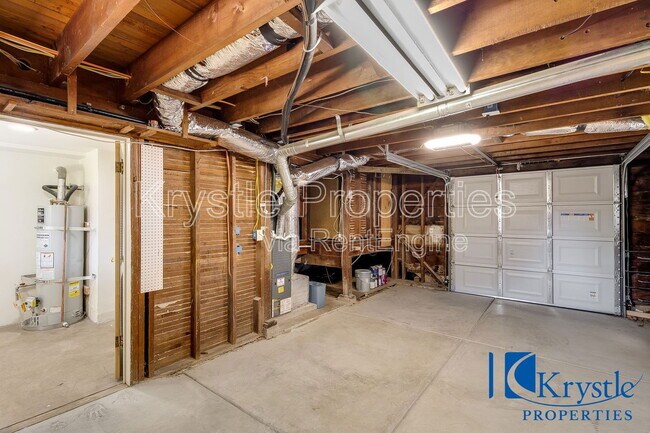 Building Photo - 1616 Fern Pl