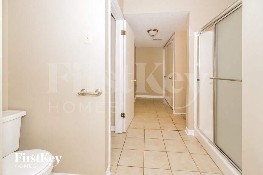 Building Photo - 647 Wheatley Cove