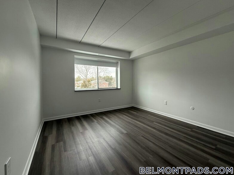 Building Photo - 55 Hill Rd