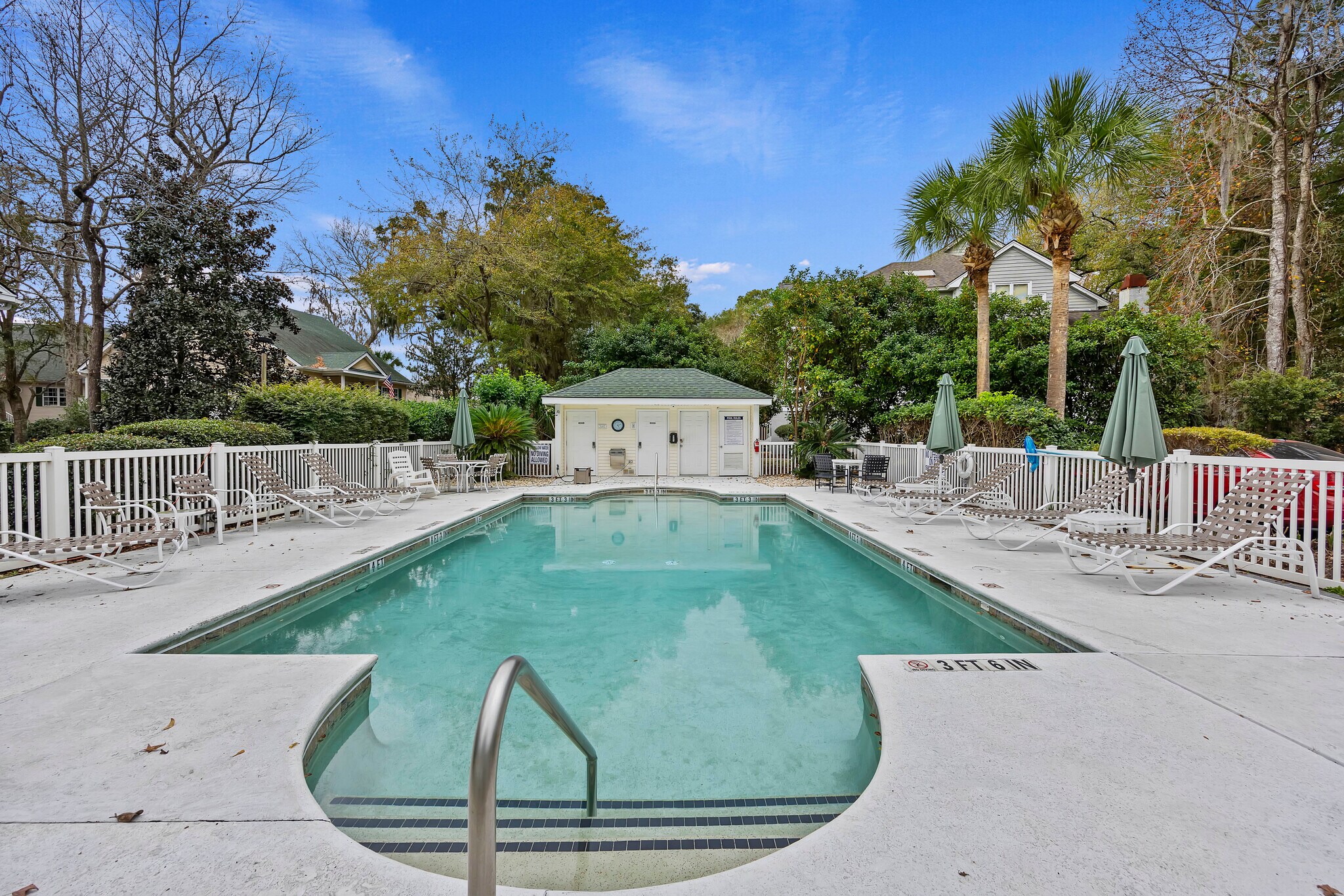 Building Photo - 40 Brittany Pl