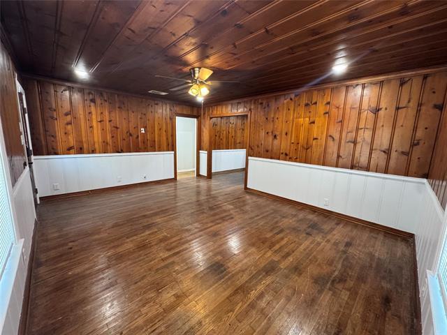 Building Photo - 8105 White Settlement Rd