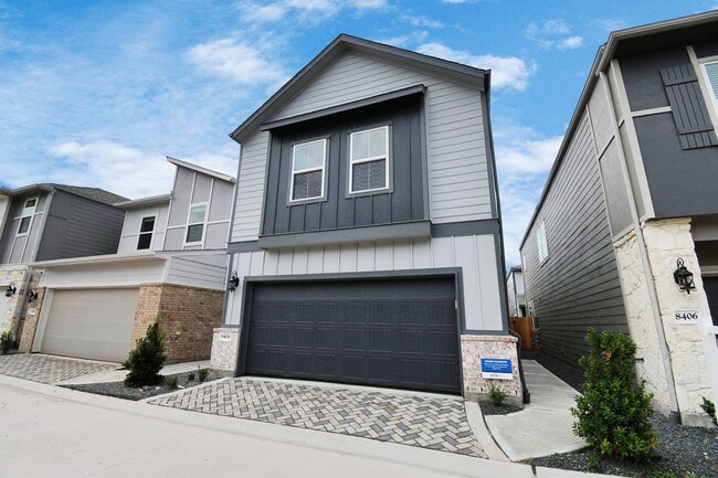 Building Photo - 8408 Rising Stream Dr