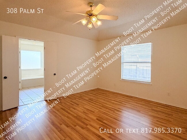 Building Photo - 308 Palm St