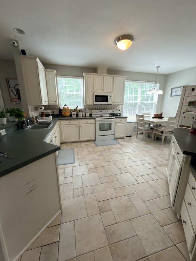 Building Photo - 3512 Chipada Ct