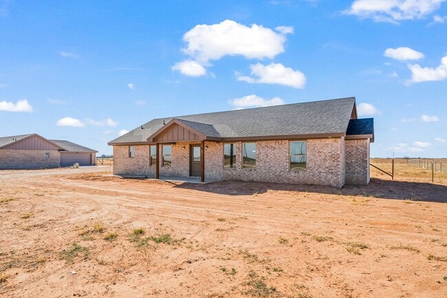 Building Photo - Country Living In Roosevelt ISD!