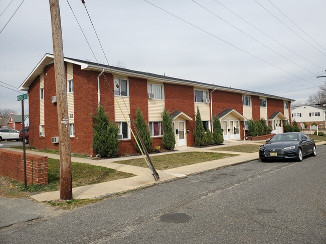 Building Photo - Morris Mews
