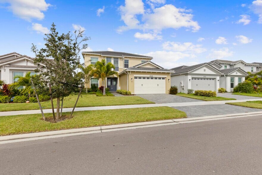 Building Photo - 13548 Spruce Pine Dr