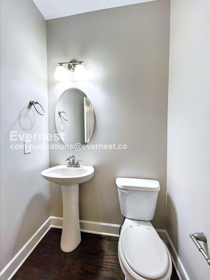 Building Photo - 5549 Prada Dr