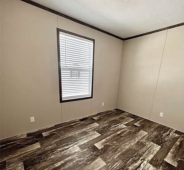 Building Photo - 6599 N Hampshire Dr