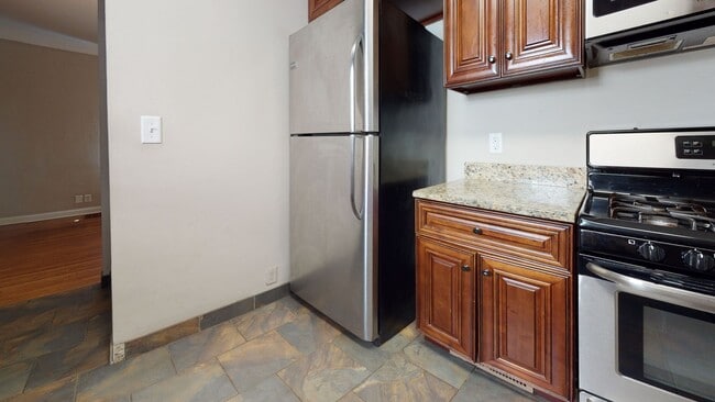 Building Photo - Affordable 4 Bedroom House - Close to U of...