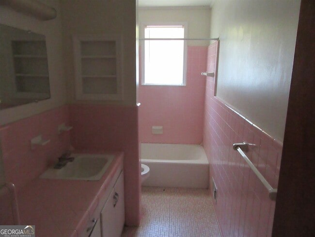 Building Photo - 125 Lanier Dr