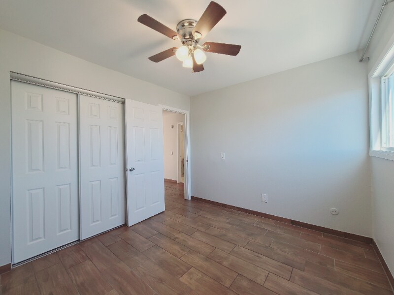 Building Photo - 1108 W 110th St