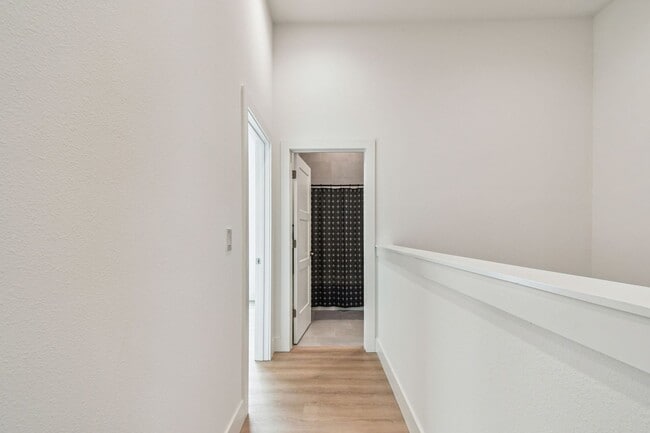 Building Photo - A charming coastal townhouse, just minutes...