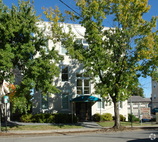 Building Photo - One Elm Place