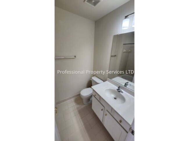 Building Photo - Price Correction! Luxury Townhome In The Villages Of Urbana