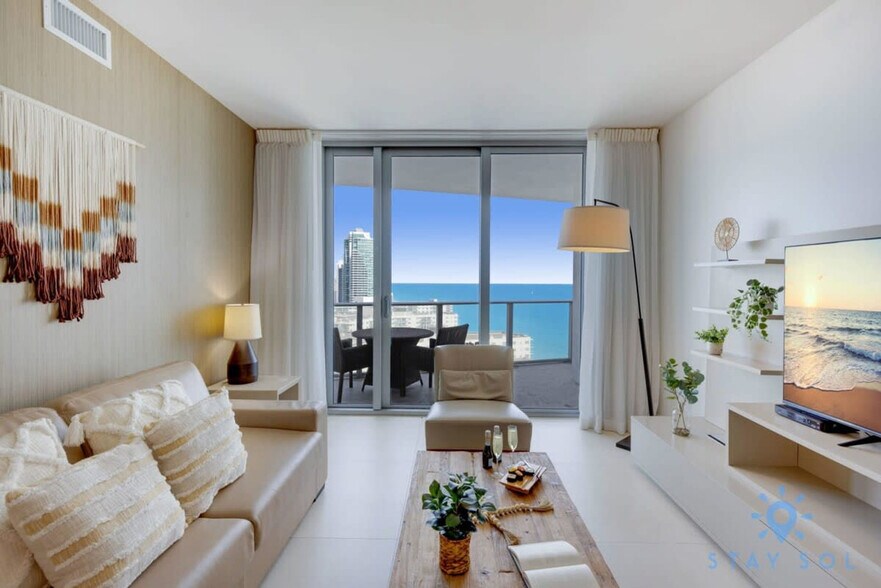 Building Photo - 4111 S Ocean Dr