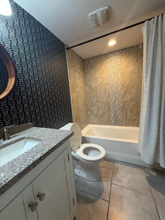 Building Photo - 149 N Potomac St