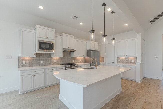 Building Photo - 9721 Roaring River Fls Ln