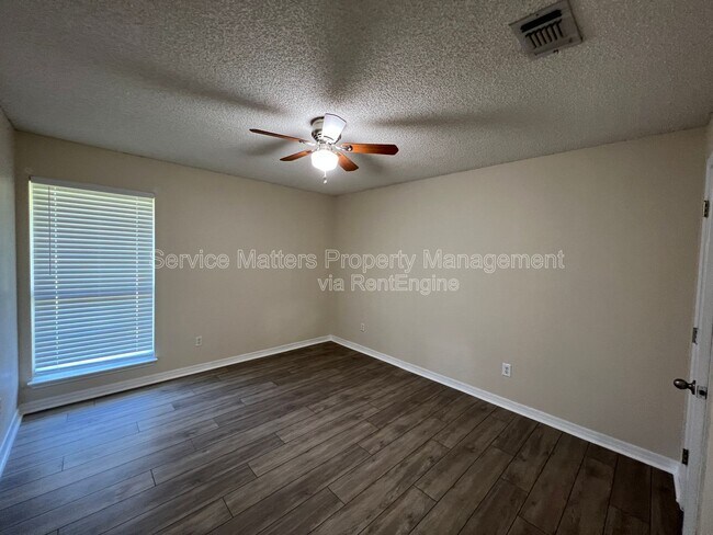 Building Photo - 6069 Breckenridge Dr