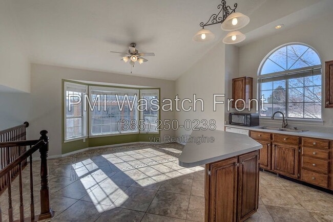 Building Photo - 794 E Savannah Ct