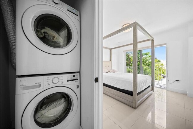 Building Photo - 14474 SW 259th St