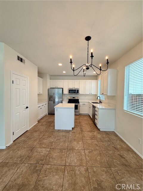 Building Photo - 25865 Lake Shore Ln