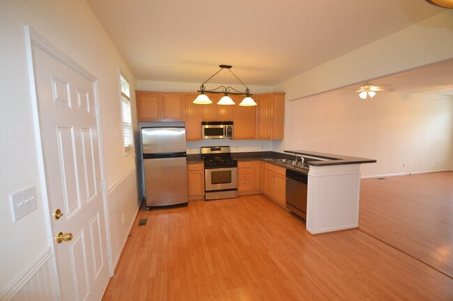 Building Photo - 119 Forest Ridge Rd
