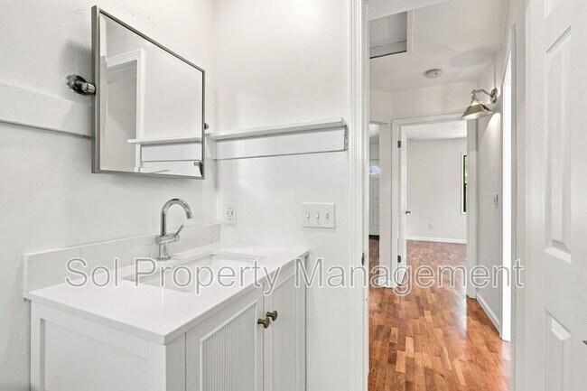 Building Photo - 1863 43rd Ave