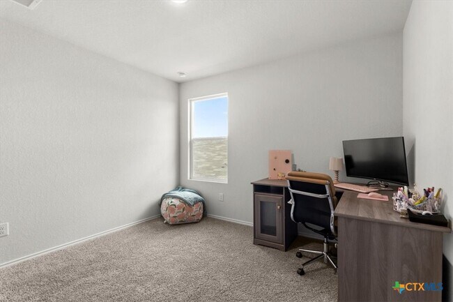 Building Photo - 410 Kayden Pt