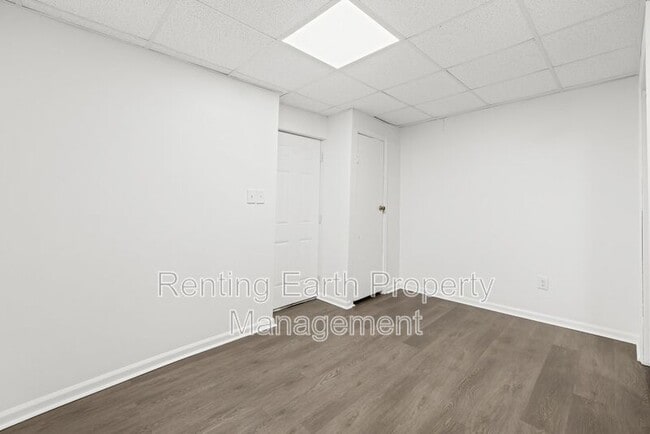 Building Photo - 1563 Martin Ave