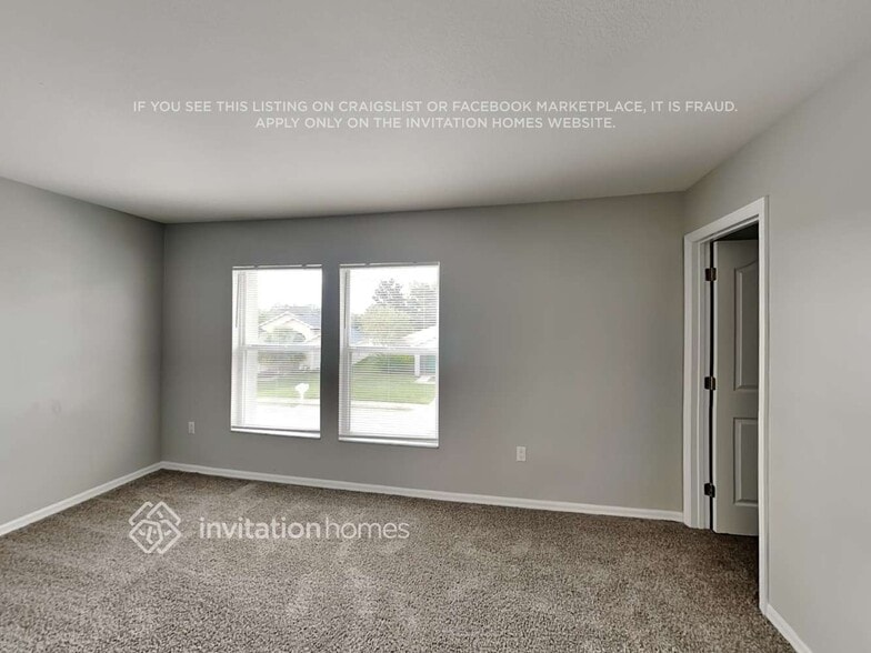 Building Photo - 2223 Blackwood Dr