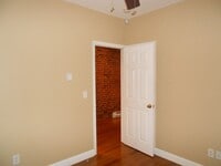 Building Photo - 98 Knight St